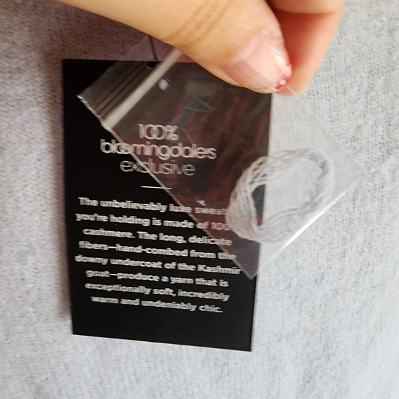 🌸 NEW | Bloomingdales | 100% Cashmere sweater, M - Picture 9 of 10